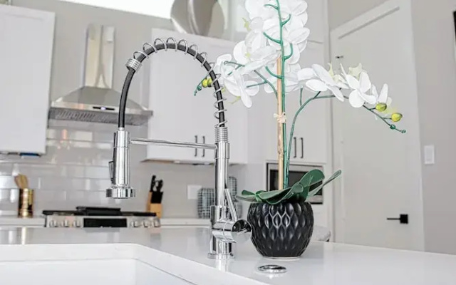 photo 2 of Spacious Luxe 3BD Townhome in Dwtn HTX.