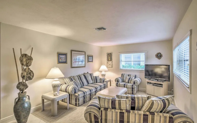photo 2 of Spacious Naples Home < 1 Mi to Vanderbilt Beach!