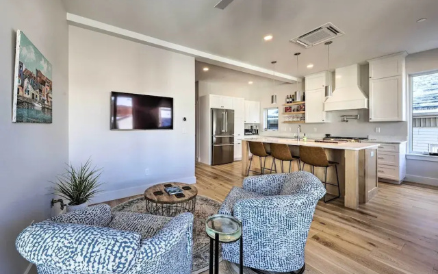 photo 3 of Spacious Portland Home: Walk Downtown!
