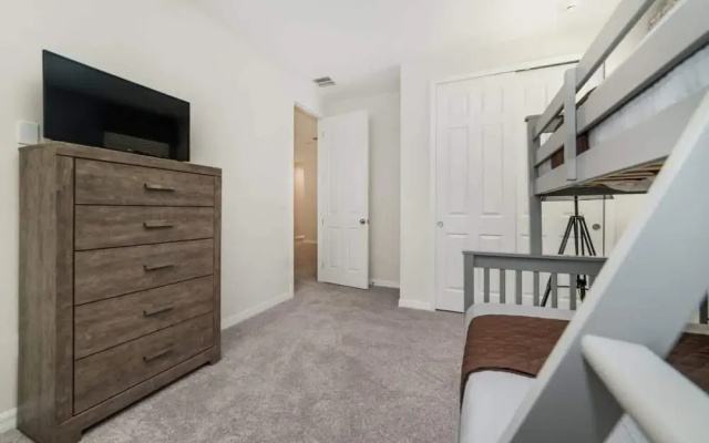 photo 3 of Spacious Relaxing Home by Disney Parks