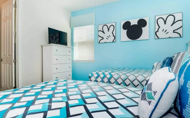 photo 4 of Spacious Relaxing Home by Disney Parks