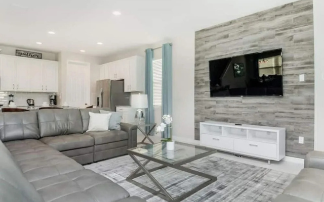 photo 5 of Spacious Relaxing Home by Disney Parks