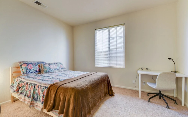 photo 5 of Spacious & Scenic 4br W/ Deskspace In Hayward 4 Bedroom Home by Redawning