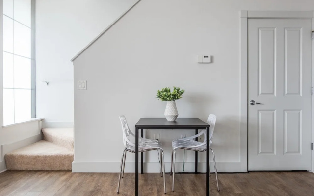 photo 3 of Spacious Townhome w Parking by Frontdesk