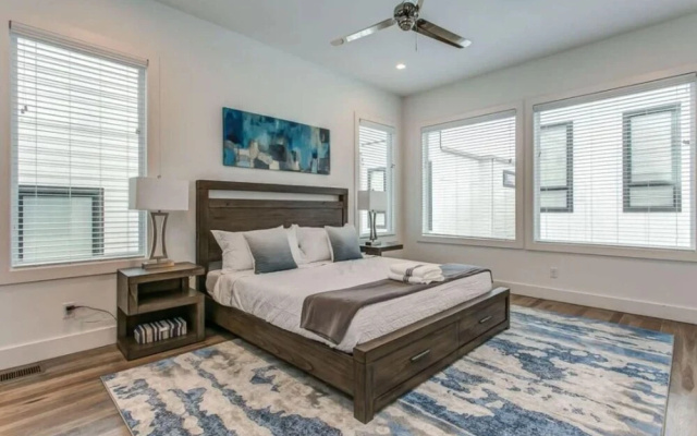 photo 3 of Spacious Tranquil Rooftop Pad on 8th by Music City Luxury Stays