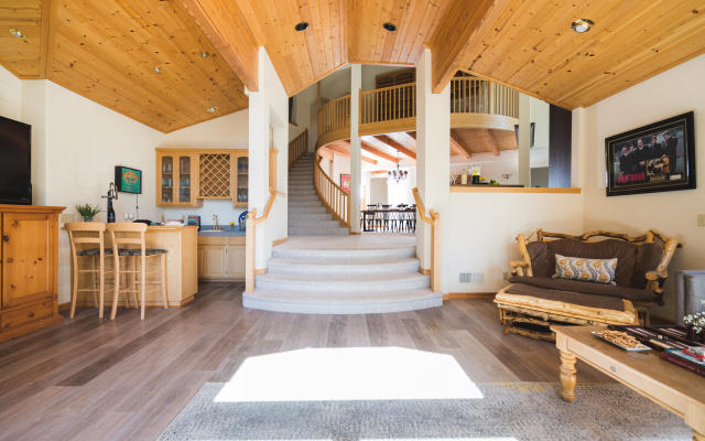 photo 2 of Sparrow by Avantstay Modern Mountain Retreat w/ Hot Tub, Pool Table & Games!