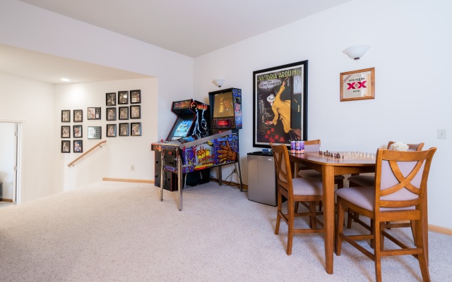 photo 3 of Sparrow by Avantstay Modern Mountain Retreat w/ Hot Tub, Pool Table & Games!