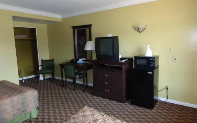 photo 2 of Spartan Motel