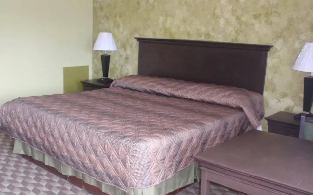 photo 4 of Spartan Motel