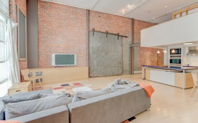photo 4 of Spacious Luxury Historic Loft In Downtown Sf 2 Bedroom Condo by RedAwning