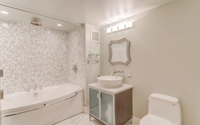 photo 5 of Spacious Luxury Historic Loft In Downtown Sf 2 Bedroom Condo by RedAwning