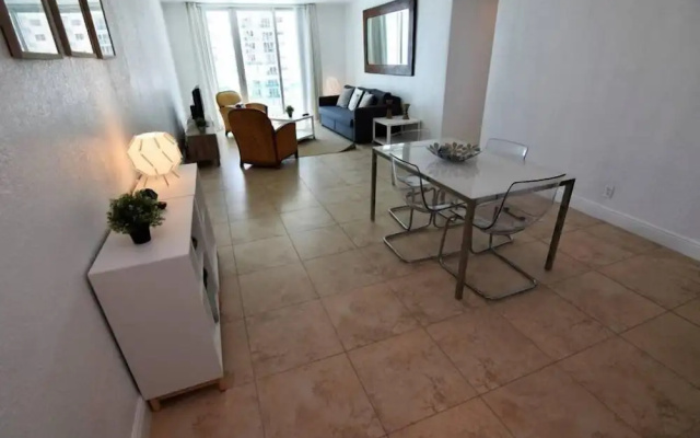 photo 5 of Spectacular 1 Bed 1 Bath @ Tides