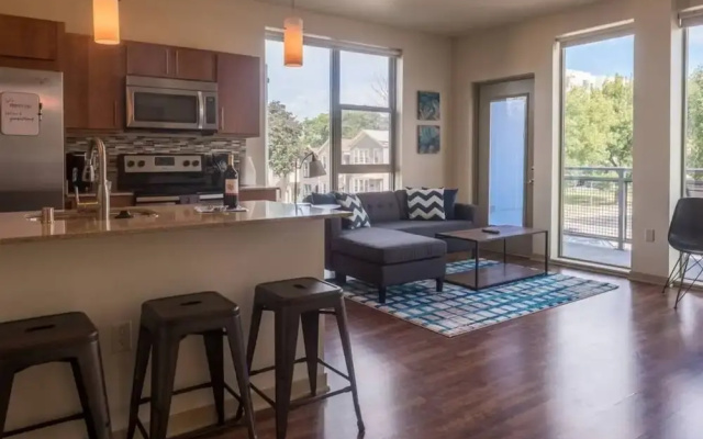 photo 2 of Spectacular 2 Bedroom Apartment