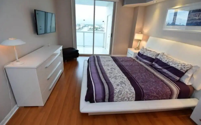 photo 4 of Spectacular Bay View 2 Bed 2 Bath @ Golden Bay Sunny Isles Beach
