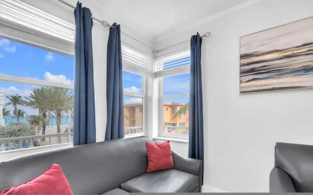 photo 4 of Spectacular Ocean View Corner Apartment