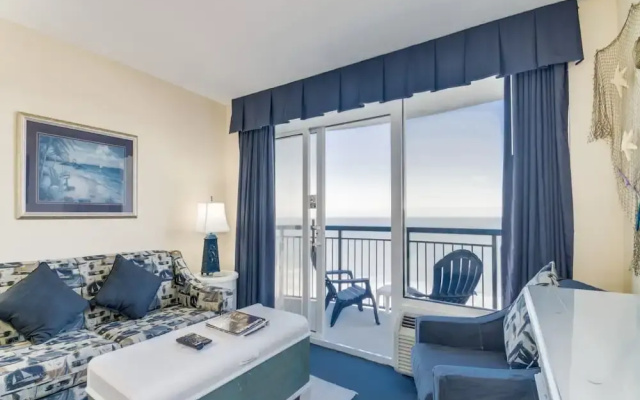 photo 2 of Spectacular Oceanfront Condo by Hosteeva