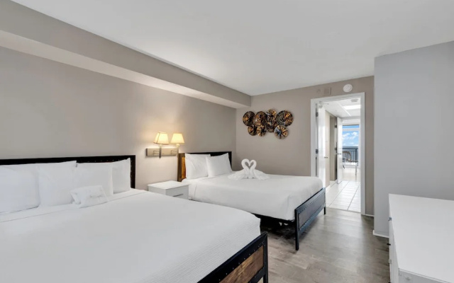 photo 5 of Spectacular Oceanfront Condo by Hosteeva