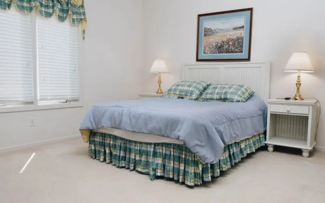 photo 3 of Spinnaker Condo 46742 by RedAwning