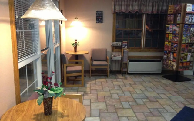 photo 4 of Spinning Wheel Inn Branson