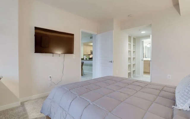 photo 2 of Splendid Condo In Pentagon City