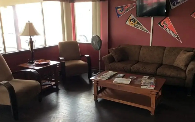 photo 2 of Sports Club Motel