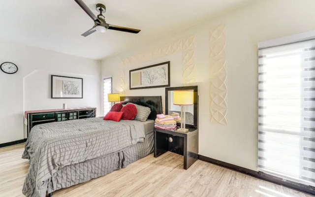 photo 5 of Springdale Vacation Rental ~ 9 Mi to Fayetteville!