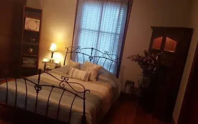 photo 3 of Springfield Arts Bed and Breakfast