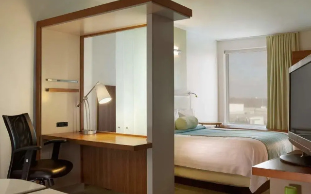 photo 5 of SpringHill Suites Atlanta Airport Gateway