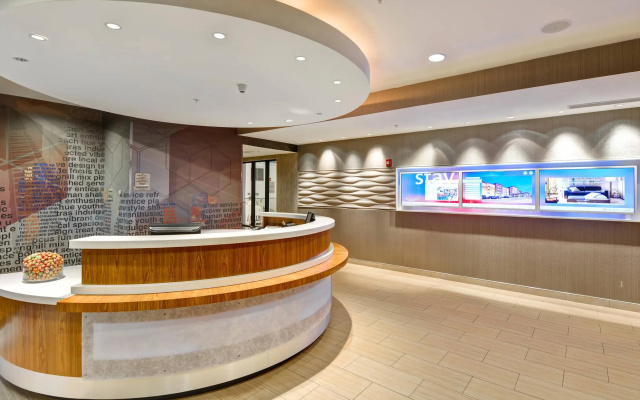 photo 2 of SpringHill Suites by Marriott Cincinnati Airport South