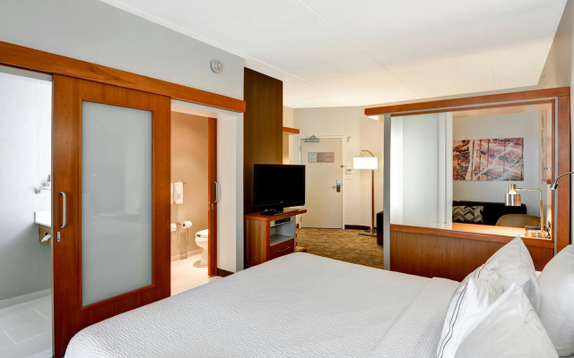 photo 3 of SpringHill Suites by Marriott Cincinnati Airport South