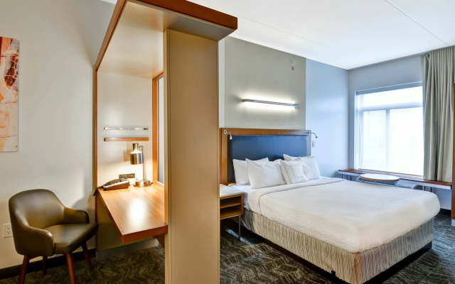 photo 4 of SpringHill Suites by Marriott Cincinnati Airport South