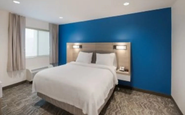 photo 3 of SpringHill Suites by Marriott Dallas NW Hwy/I35E