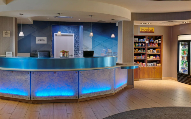 photo 2 of SpringHill Suites by Marriott Detroit Metro Airport Romulus