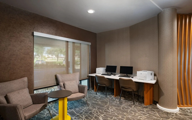 photo 3 of SpringHill Suites by Marriott DFW Airport East/Las Colinas