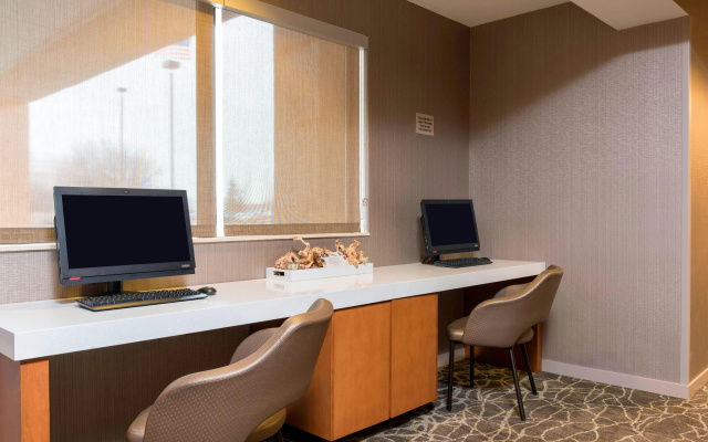 photo 4 of SpringHill Suites by Marriott Grand Rapids North