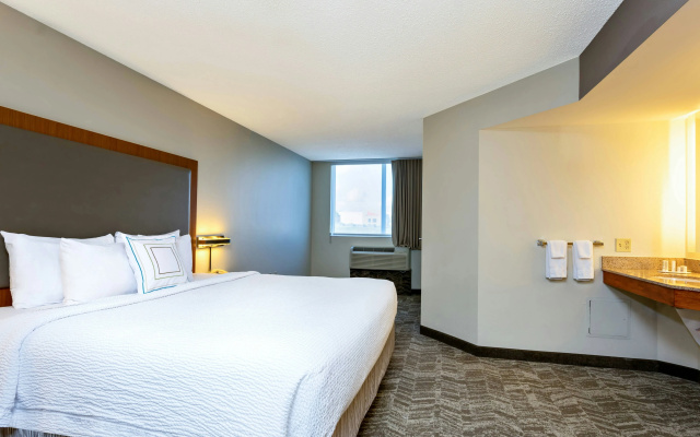 photo 3 of SpringHill Suites by Marriott Miami Airport South Blue Lagoon Area