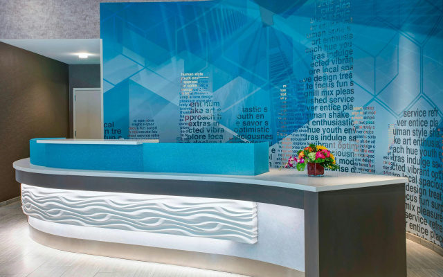photo 3 of SpringHill Suites by Marriott Milwaukee Downtown