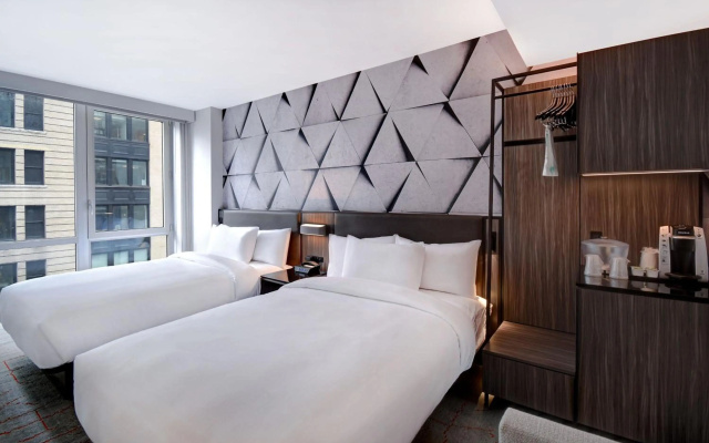photo 4 of SpringHill Suites by Marriott New York Midtown Manhattan/Park Avenue
