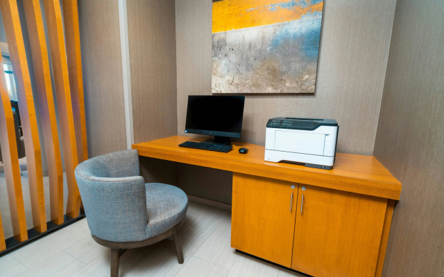photo 4 of SpringHill Suites by Marriott Newark Fremont