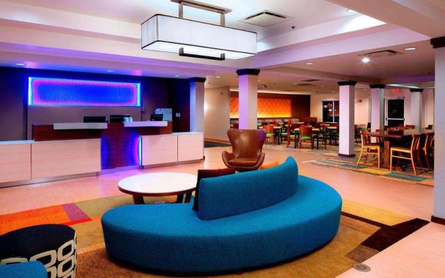 photo 2 of SpringHill Suites by Marriott Newark Liberty International