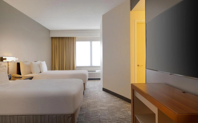 photo 4 of SpringHill Suites by Marriott Newark Liberty International