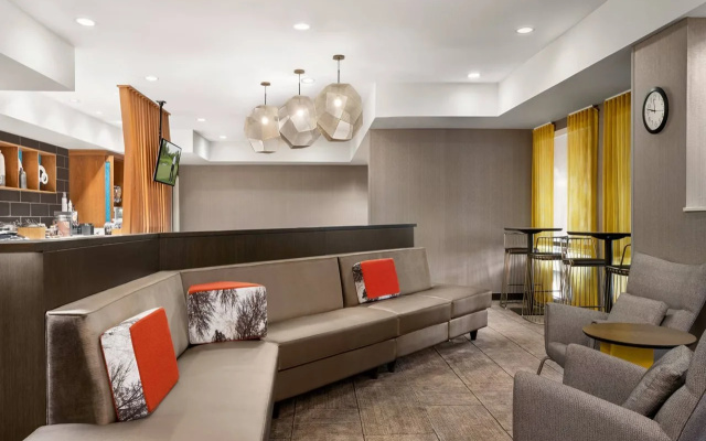 photo 2 of SpringHill Suites by Marriott Phoenix Chandler/Fashion Center