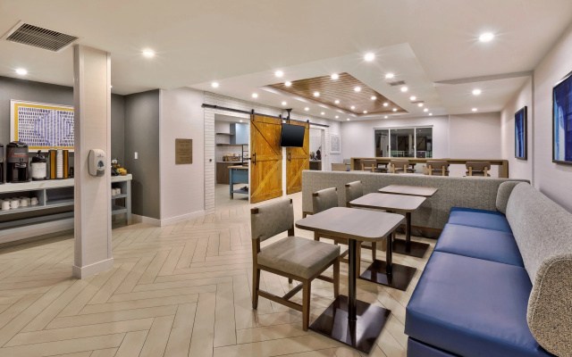 photo 2 of Staybridge Suites Pittsburgh Airport by IHG