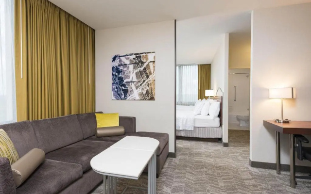 photo 3 of SpringHill Suites Chicago O'Hare