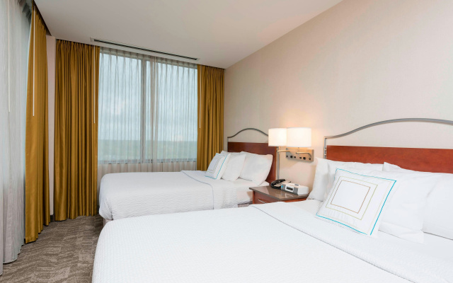photo 4 of SpringHill Suites Chicago O'Hare by Marriott