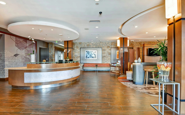 photo 2 of SpringHill Suites by Marriott Denver Anschutz Medical Campus
