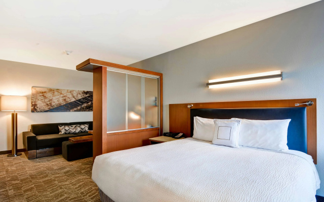 photo 3 of SpringHill Suites by Marriott Denver Anschutz Medical Campus