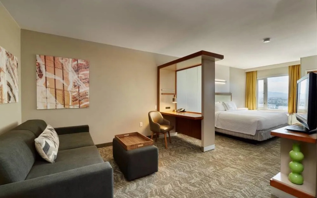 photo 4 of SpringHill Suites Las Vegas Convention Center