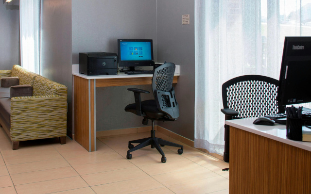 photo 4 of SpringHill Suites by Marriott St. Louis Airport/Earth City
