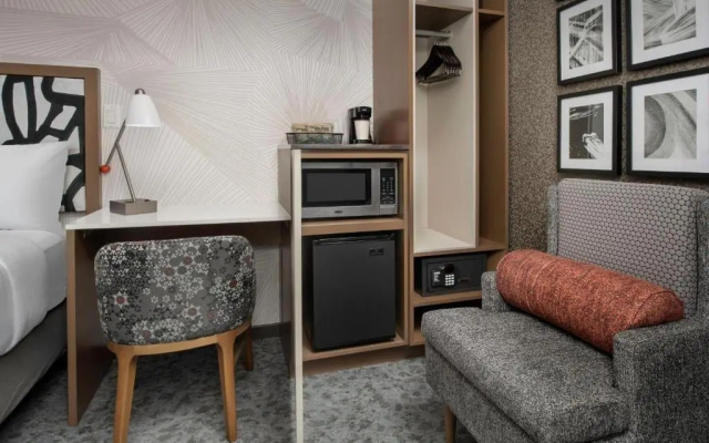 photo 4 of SpringHill Suites by Marriott New York Queens